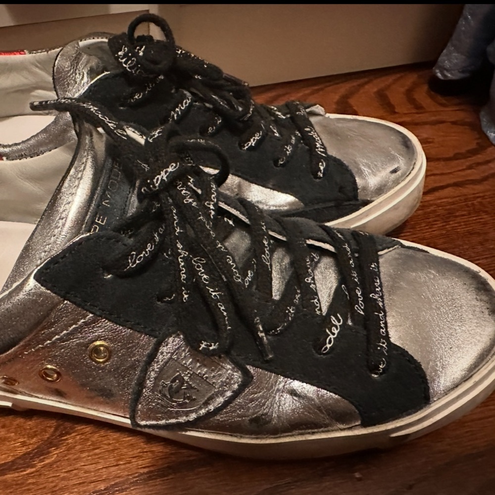 Philippe Model Women's Metallic Silver and Black Sneakers